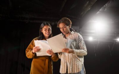 ¿Qué tipos de cursos de teatro existen y cuál es el más adecuado para ti?